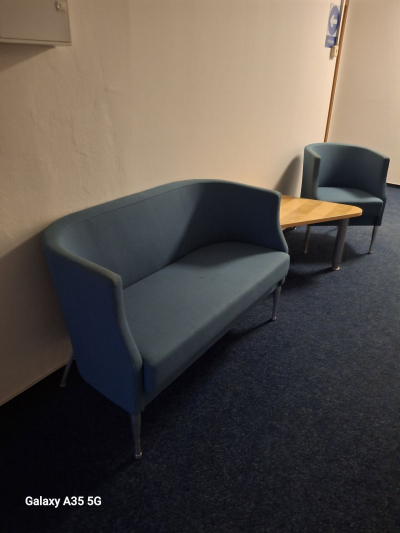 Sedačka ,stoleček, křesílko