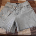 Kraťasy džínové s páskem, Reserved vel. 42  .