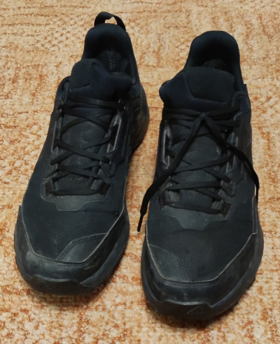 Adidasky v pěkném stavu.