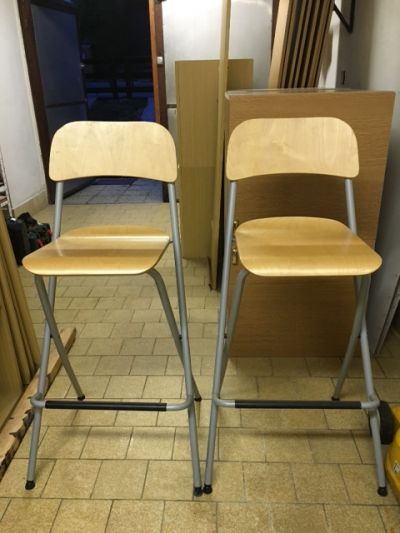Dvě skládací barové židličky
