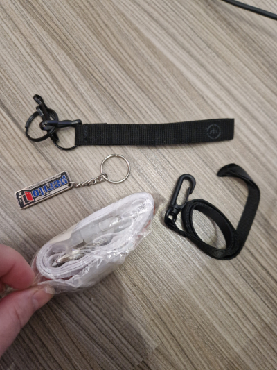 Šňůrka na krk a tak