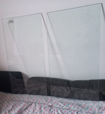 Skleněné police IKEA Utrusta