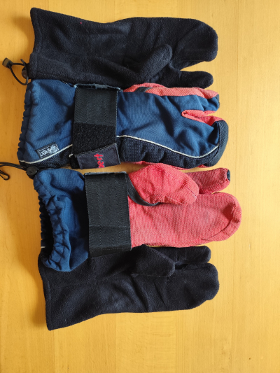 Snowboardové rukavice