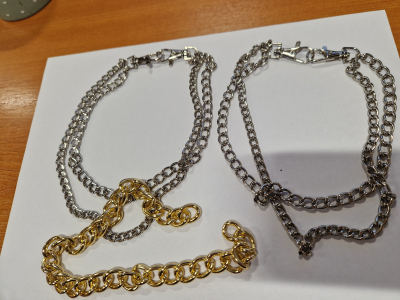 Řetízky bižuterie doplnky