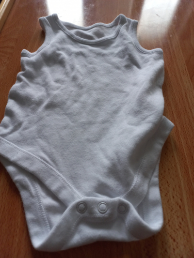 Bílé body 2ks vel. 3-6M