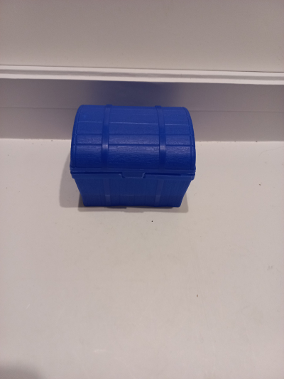 Modrá uzavíratelná truhlička