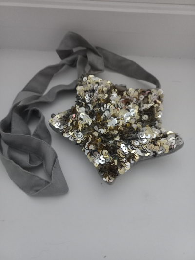 Kabelka ve tvaru hvězdy