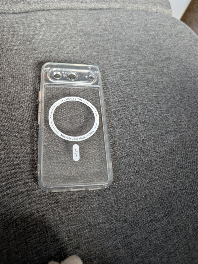 Průhledné pouzdro na Google Pixel 8