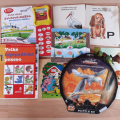 Jednoduché hračky, puzzle, obrázky, knížky, provlékačky, ...