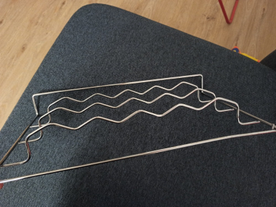 Držák na lahve do lednice