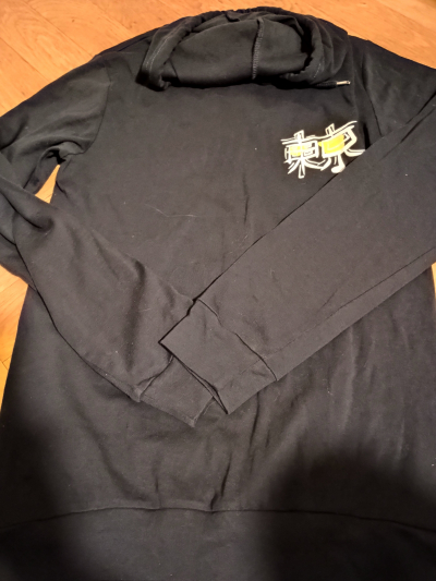 Triko černé dlouhé s kapucí S