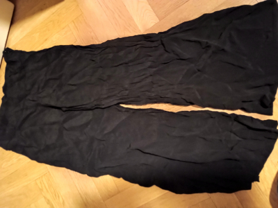 Lehounce černé kalhoty 42