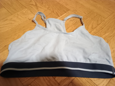 Světle modrá sportovní podpěra 158/164