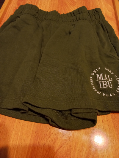 Kraťasy zelené 12 let