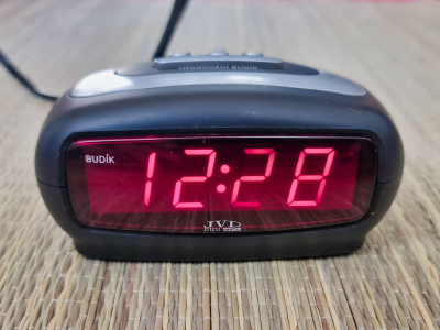 Digitální budík