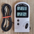 Digitální teploměr