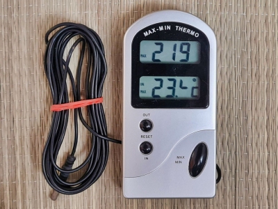 Digitální teploměr