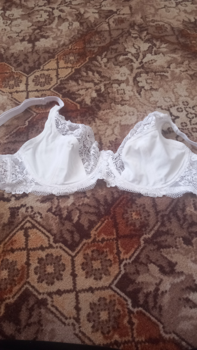 Dámská podprsenka velikost D80