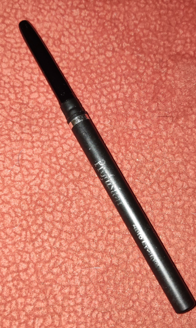 Prakticky nová černá oční konturka