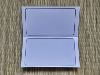 Samolepící štítky