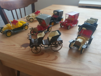 Plastove modely auticek