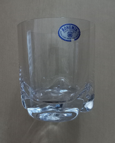 Sklenička Bohemia Crystalex s výrobní vadou