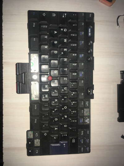 Klávesnice z notebooku