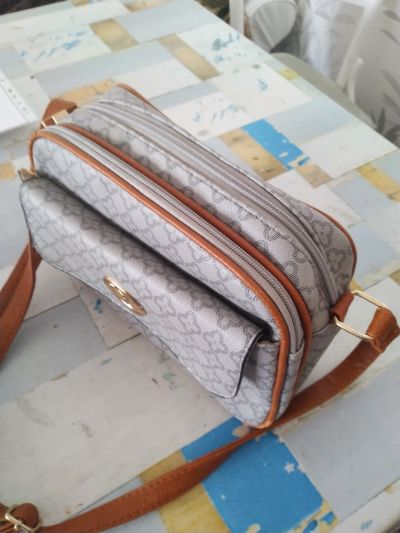 Malá dámská kabelka