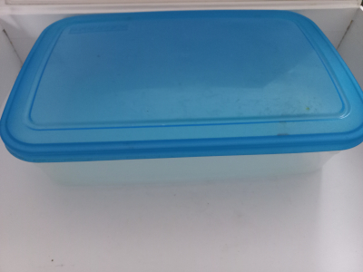 Obdélníková miska s víkem