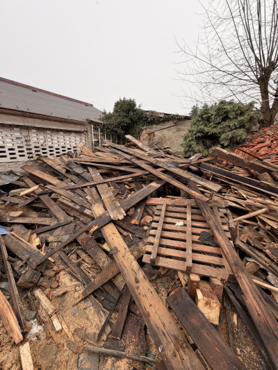 Dřevo za odvoz