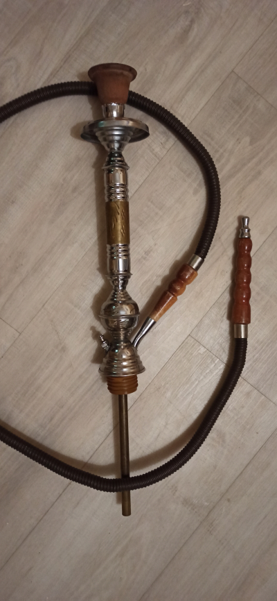 Části vodní dýmky.