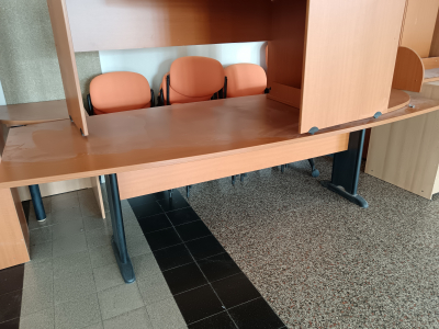 Stůl konferenční / jídelní