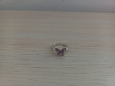 Prstýnek s motýlkem