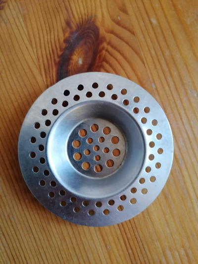 Kovové sítko do dřezu č. 2