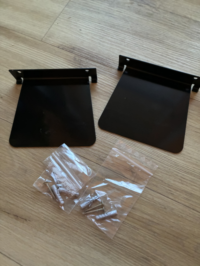 Poličky na knížky 2 ks