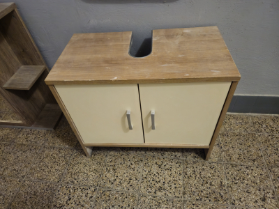 Skříňka pod umyvadlo