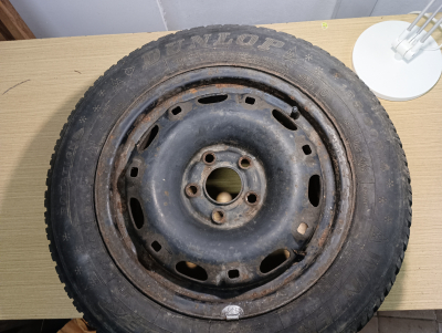 1 kus pneumatika Dunlop 185 60R14