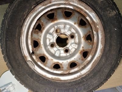 2 kusy pneumatik Barum 166 70 R13