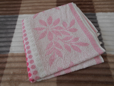 Růžová froté ručník