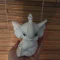 Porcelánový slon