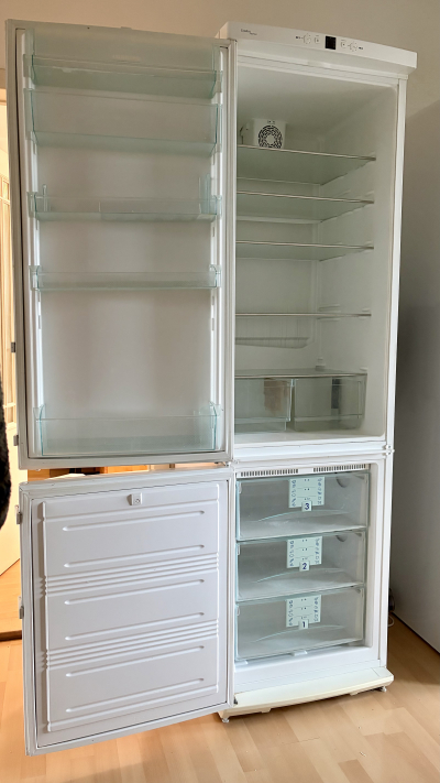 Lednice Liebherr  s mrazakem 205cm