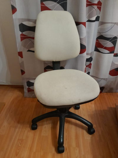 Kancelářská židle béžová