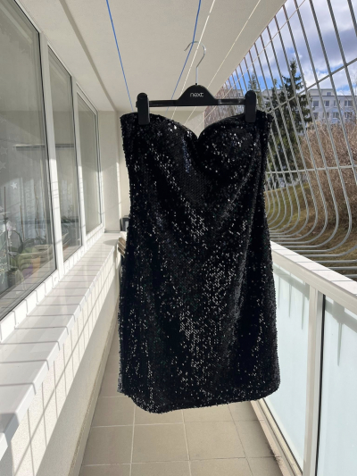 Flitrované černé minišaty vel. XL zn Colloseum