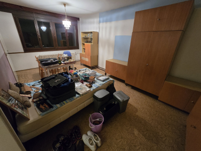 Skříně a vytríny