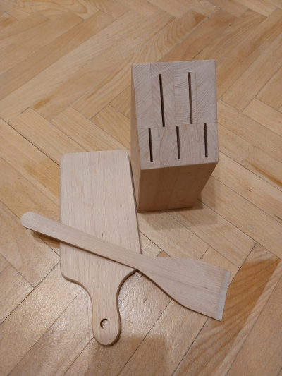 Daruji dřevěné náčiní do kuchyně