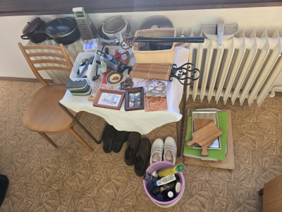 Skříně a vytríny