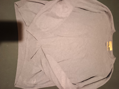 Slušný lehký svetr pánský L