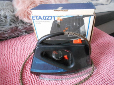 Retro napařovací žehlička - nezkoušeno