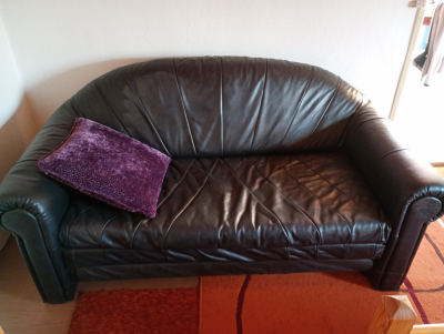 Daruji kožený gauč