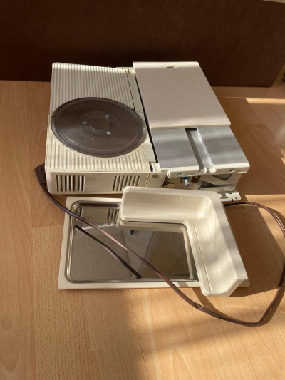 Elektrický kráječ